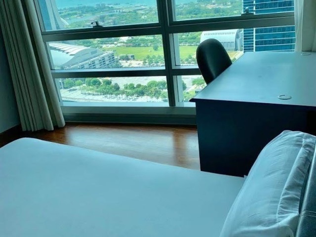 Big Furnish Bedroom Facing Marina Bay Sands , MBFC/Asia Square/Raffles place