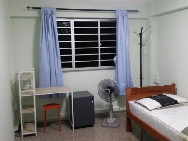 BLK 426 COMMON ROOM RENT INCLUDE PUB WIFI AND AIRCON. NO AGEN FEE