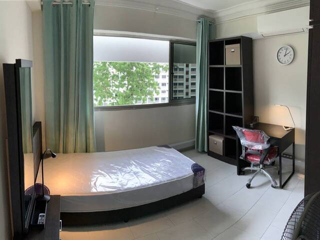 2 min walk Serangoon MRT/NEX Mall. Available 1st May 2026 Clean Convenient, Quiet, Private, Spacious