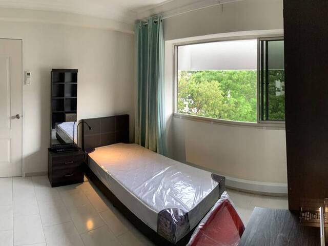 2 min walk Serangoon MRT/NEX Mall. Available 1st May 2026 Clean Convenient, Quiet, Private, Spacious
