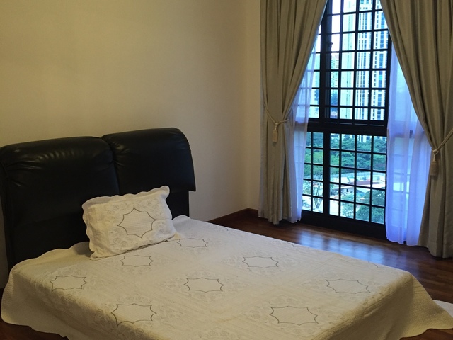 Junior room with bathroom