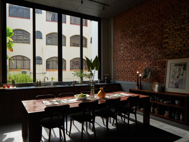 Slate Studio - Co-living in a Heritage Home!