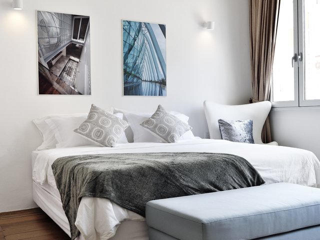 Mahogany Studio - Co-living in a Heritage Home!