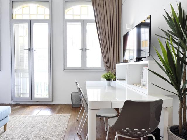 Mahogany Studio - Co-living in a Heritage Home!