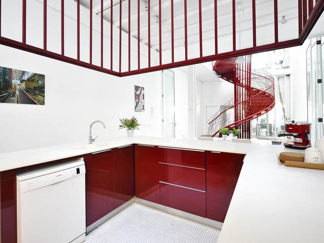 Mahogany Studio - Co-living in a Heritage Home!