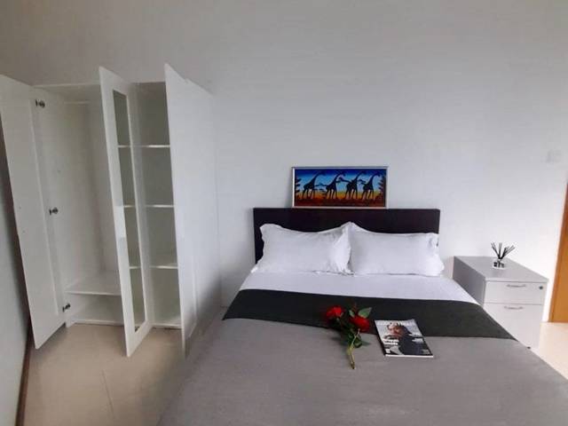 Spacious Queen Room ,Super High floor - MBFC/Marina Bay Sands