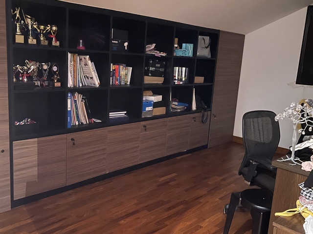 Spacious Beautiful conservation Loft attic room with en-suite