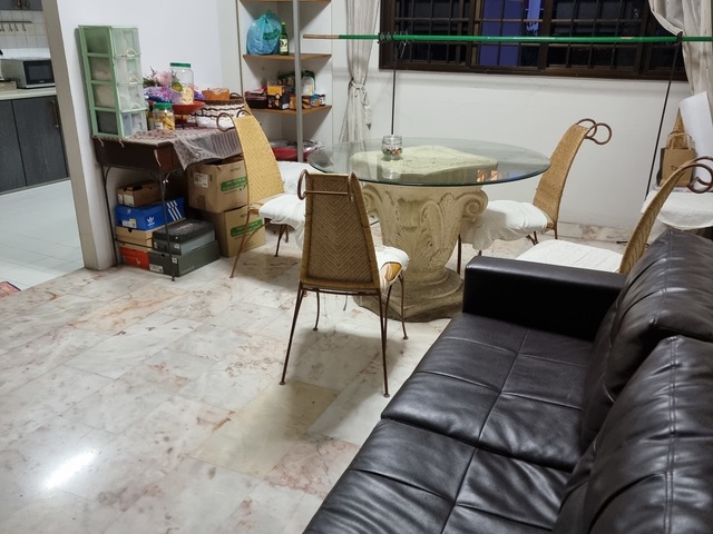 room sharing for ONE female filipino