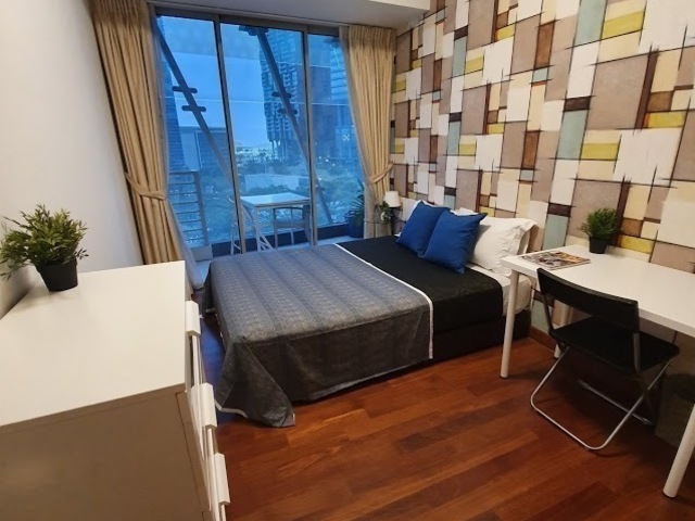 Big Outdoor Balcony Queen Room - Raffles place MRT
