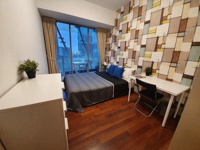 Big Outdoor Balcony Queen Room - Raffles place MRT