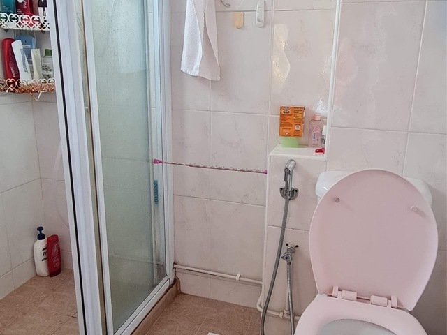 Masters bedroom sharing