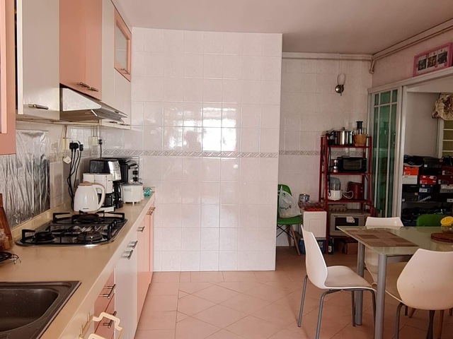 Masters bedroom sharing