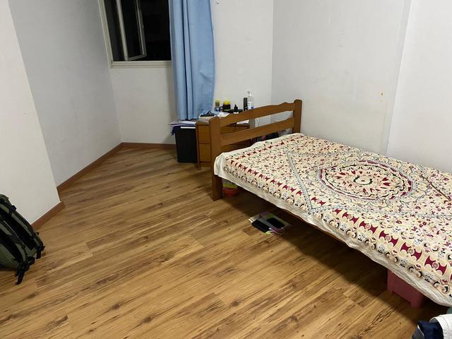 Room for rent Bukit Batok, Singapore - Common Room available for Blk ...