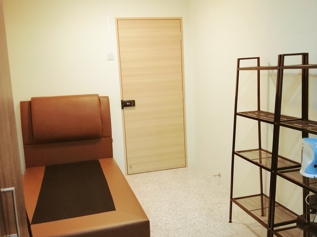 COMMON ROOM FOR RENT, NO OWNER STAY.