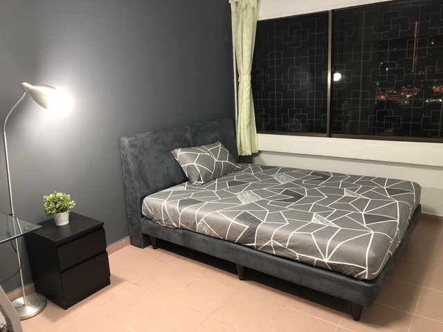 People’s Park Complex Master Bed Room for Rent