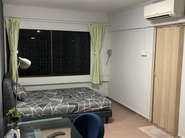 People’s Park Complex Master Bed Room for Rent