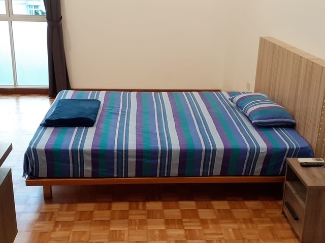 Landbridge Condo- Nice Big Master Room for Rent, move in condiition