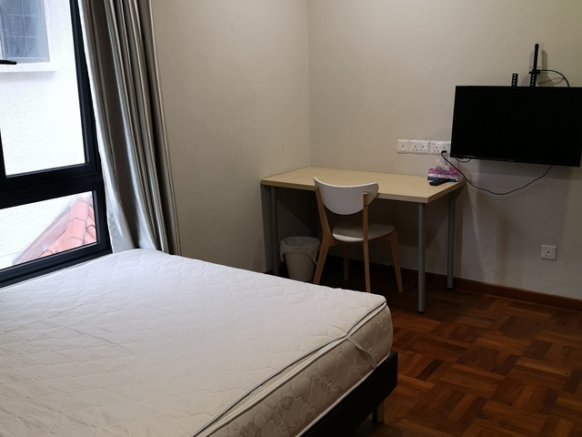 Room with Personal bath, fully furnished , 01min walk to Mattar MRT Station, utility n wifi included