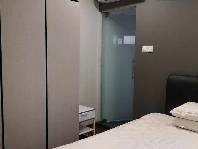 Room with Personal bath, fully furnished , 01min walk to Mattar MRT Station, utility n wifi included