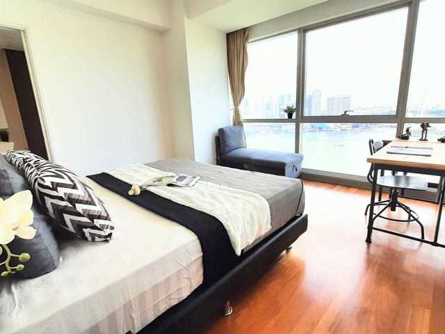 Marina One , MBFC/Downtown MRT - Big En-suite Master Room @ Central Singapore