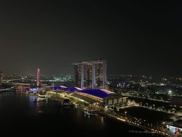 Marina One , MBFC/Downtown MRT - Big En-suite Master Room @ Central Singapore