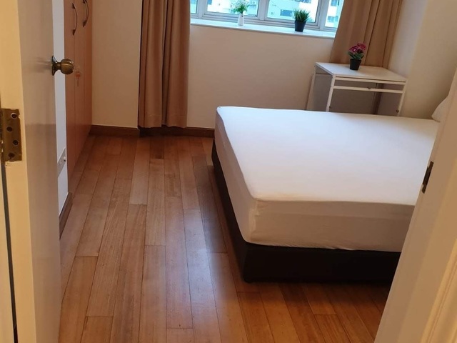 River Valley - CBD Queen Room for Rent