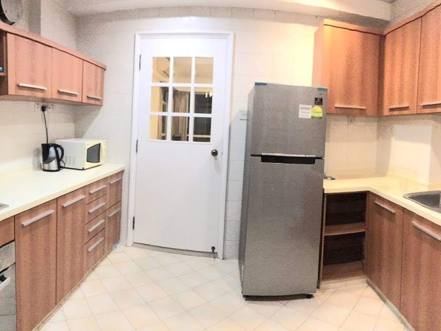 River Valley - CBD Queen Room for Rent