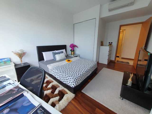 New Furnish Big Room with Private Bathroom - Marina Bay Sands View