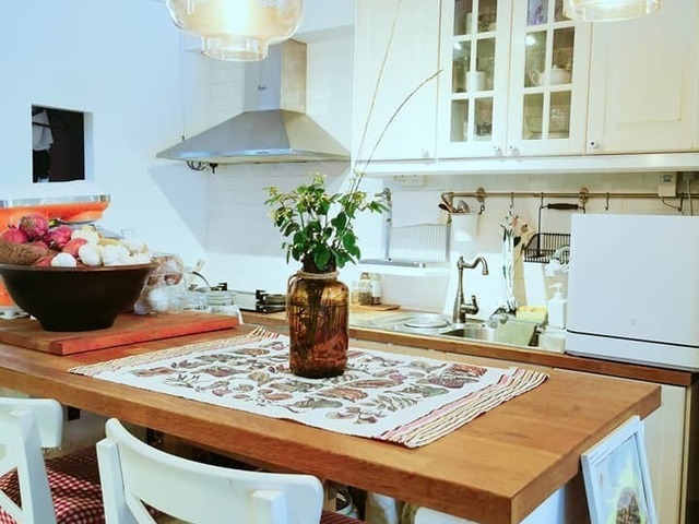 Looking for a Female Roomate to share the room at Pasir Ris ( East of Singapore)