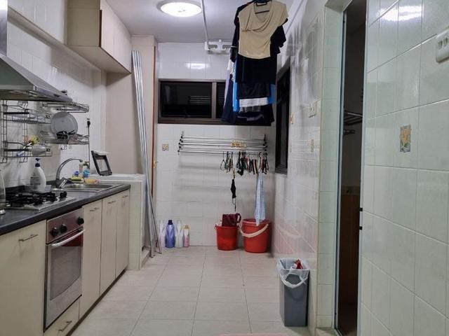 Common room for rent at Sengkang, 5 minutes walk to Sengkang MRT, great work from home environment