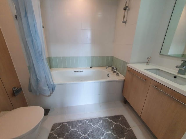 Bay View And Sea View ,Super High Floor Two Bedroom Unit - Full Furnish