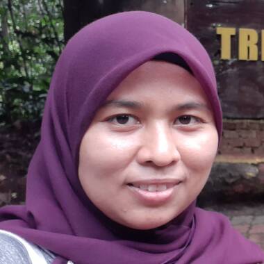 Nor Adila is looking for a room in Marsiling