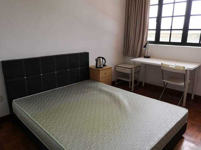 Bedrooms near Pioneer MRT for rent