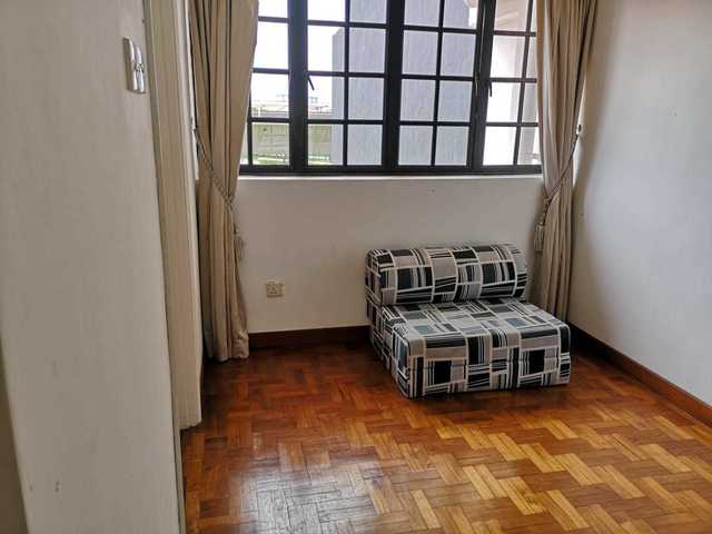Bedrooms near Pioneer MRT for rent