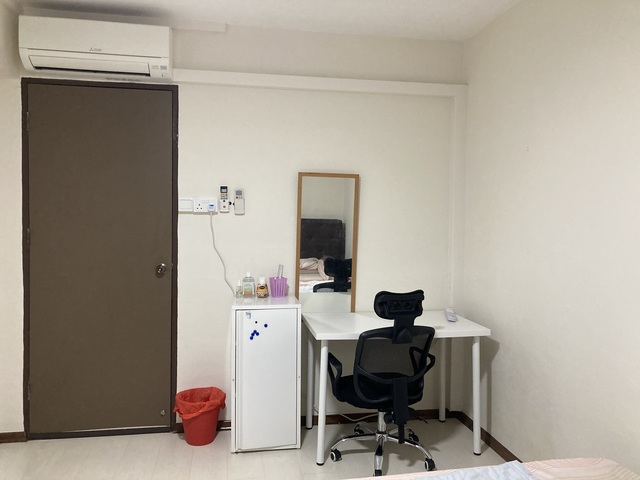 Single Room available for rent (Clementi, females only)