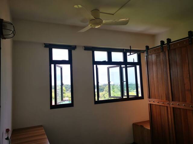 Bedroom + Private Bathroom@Sembawang MRT