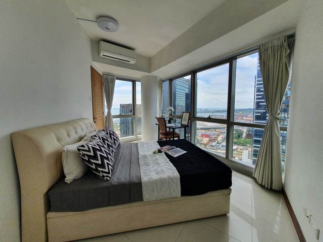 MBFC/Marina Bay Sands/Shenton WAY - CBD Queen Room - Super High Floor Unit