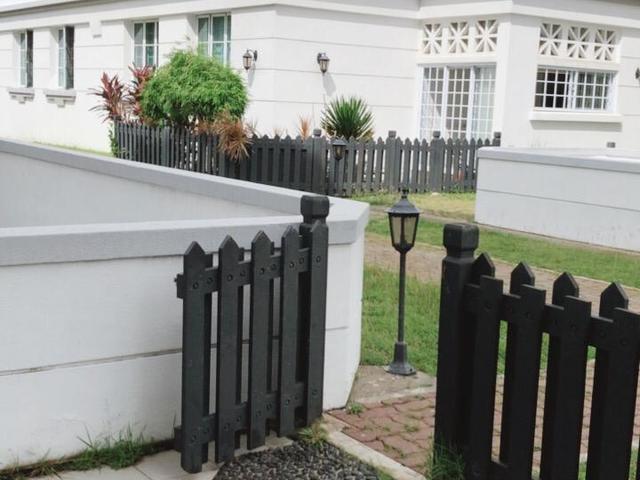 Spacious master bedroom@villa de west - 385 pasir panjang road - singapore 118719