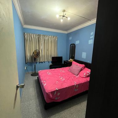 Common Room for Rent.