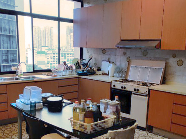 Condo Common Room with Shared Bathroom