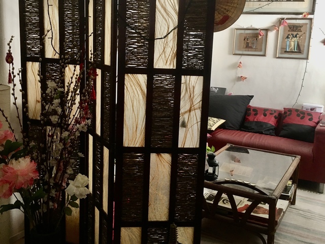 Room in British townhouse Newton