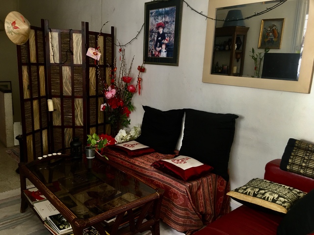 Room in British townhouse Newton