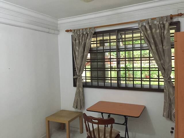 BLK 850 Cheap Common Room @ Woodlands Near MRT –SGD 750