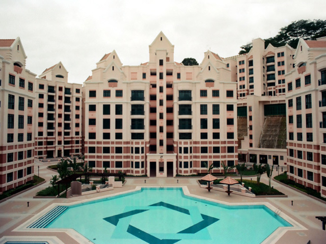 Whole Flat Condo at Hume Park I For Rent