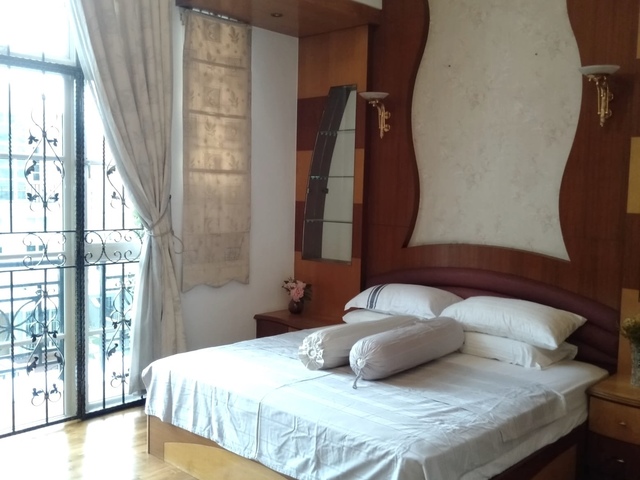 Silent Promise of Riches in This Secret Room for Rent