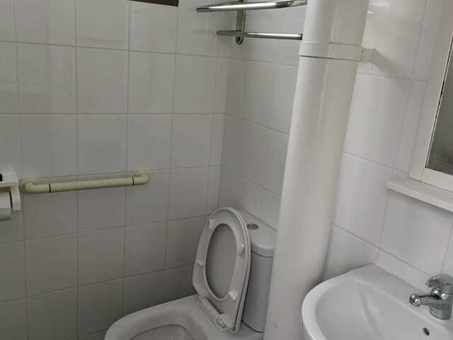 8 Minutes to Yishun Mrt, 3 room HDB for rent