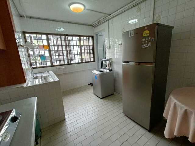 8 Minutes to Yishun Mrt, 3 room HDB for rent