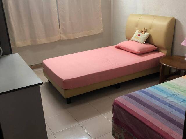 2 person ROOM ONLY ~2 个人 的房间