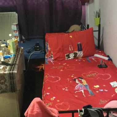 Room for rent/sharing