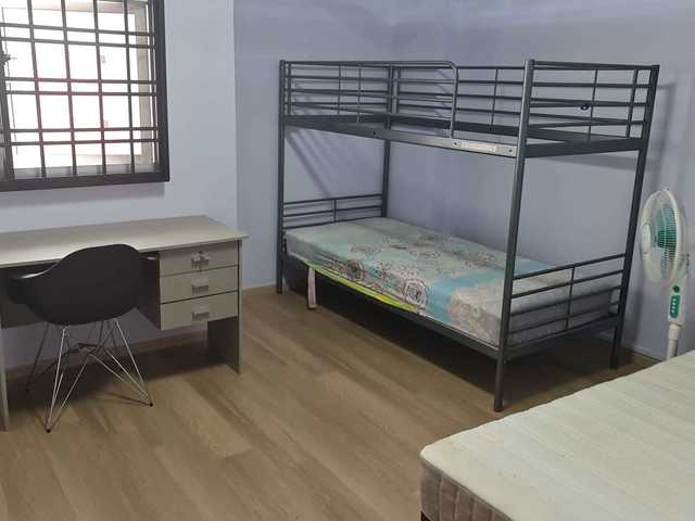 OPPOSITE CHOA CHU KANG MRT - SHARE ROOM AVAILABLE NOW
